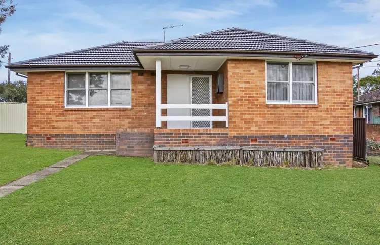 54 Gasmata Crescent, Whalan NSW 2770