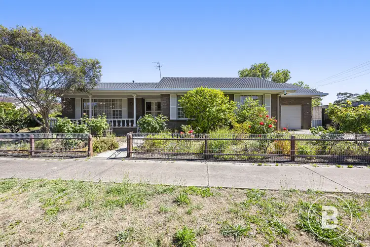 2 Laidlaw Street, Maryborough VIC 3465