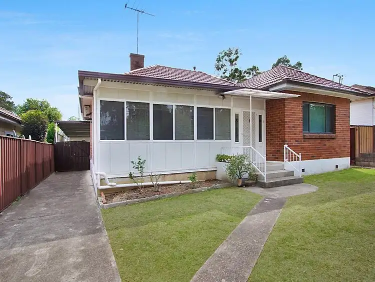 9 Iona Street, Blacktown NSW 2148