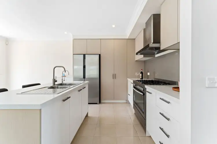 Fifth view of Homely townhouse listing, 11 Rosette Crescent, Keysborough VIC 3173