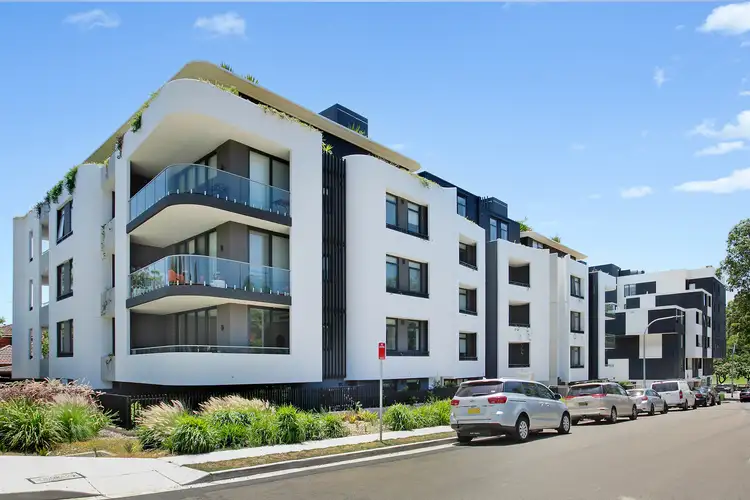107/6 James Street
