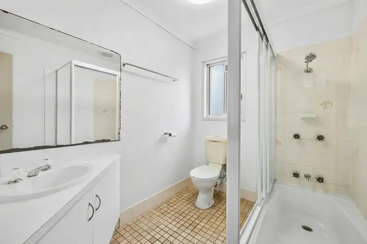 Fifth view of Homely unit listing, 8/76 Ann Street, South Gladstone QLD 4680