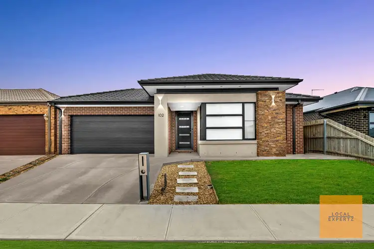 102 Claret Ash Boulevard, Harkness VIC 3337