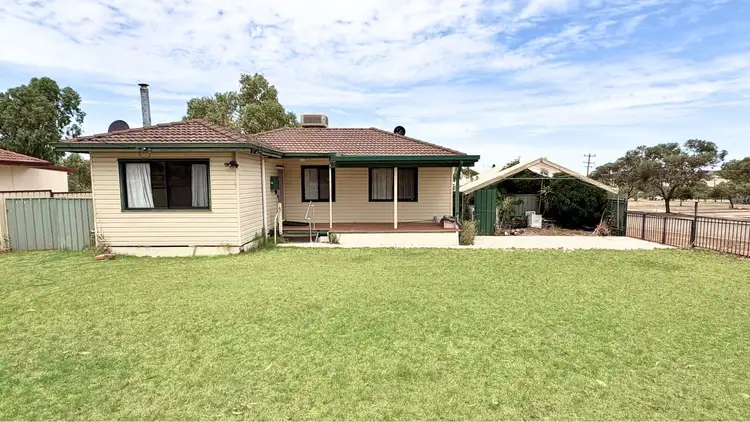 1 Mocardy Street, Wongan Hills WA 6603