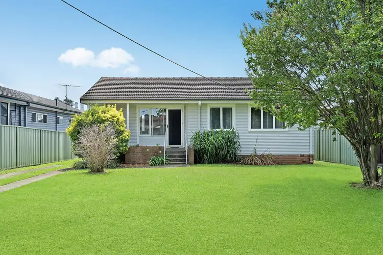 21 O’neile Crescent, Lurnea NSW 2170