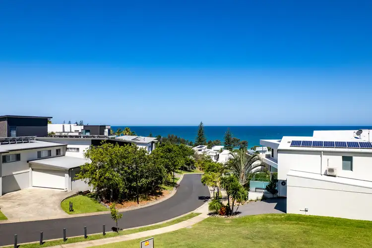2 Beachview Drive, Sapphire Beach NSW 2450