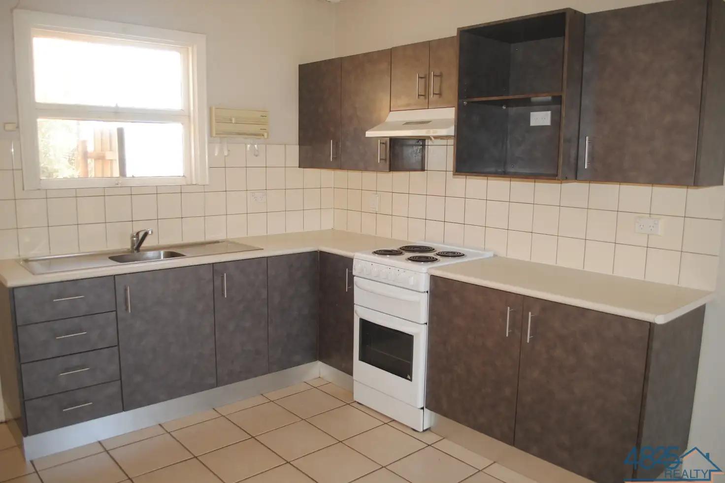 Main view of Homely unit listing, 1/90 Webb Street, Mount Isa QLD 4825