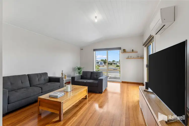 Fifth view of Homely house listing, 2 Glen Court, Devonport TAS 7310