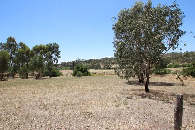 LOT 121&400 St Georges Terrace, Armagh SA 5453
