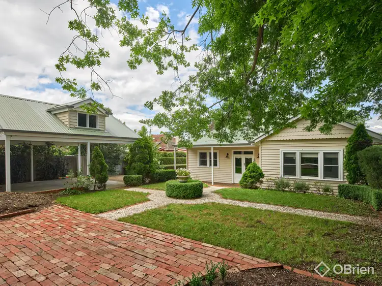 17 Windsor Avenue, Warragul VIC 3820