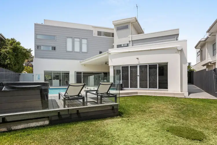 29 Greenhills Street