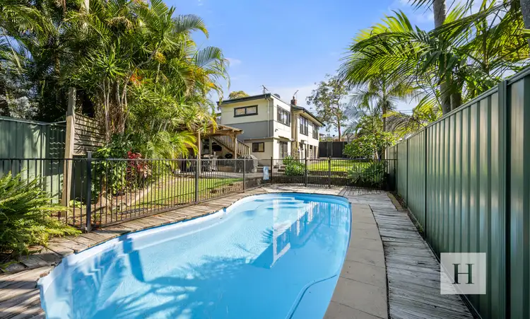 16 Parraweena Road