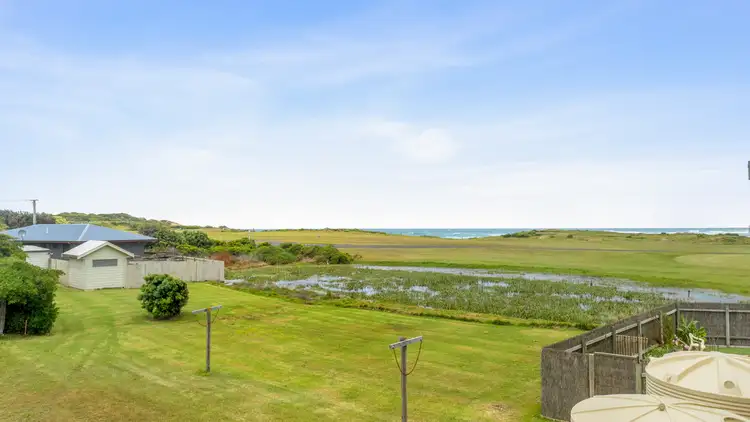 29 Robertson Street, Peterborough VIC 3270