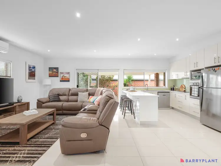 2/283 Settlement Road