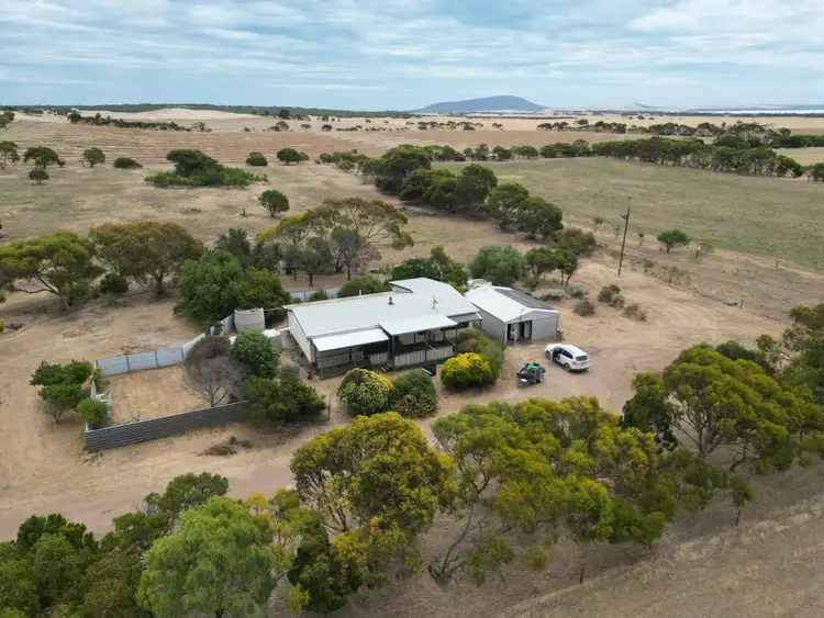5897 Flinders Highway