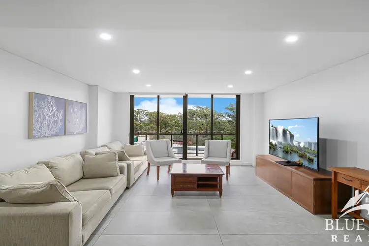 202/37A Manchester Drive