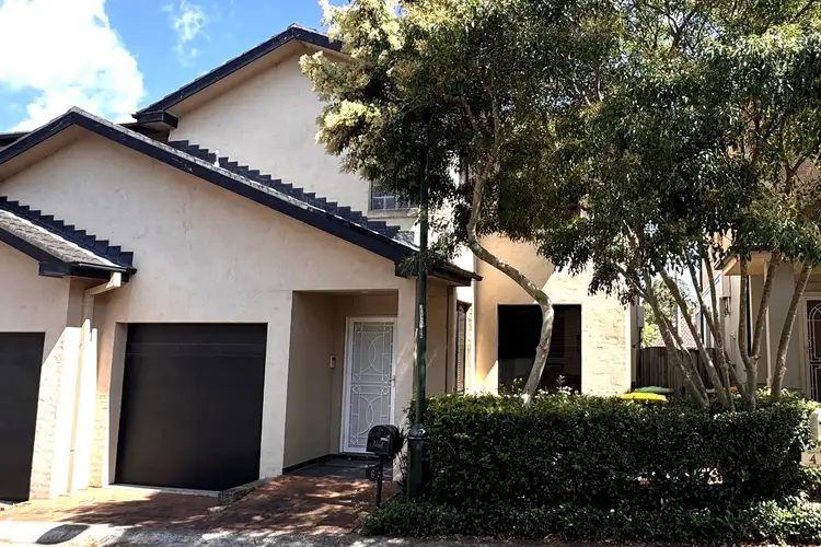 6 Valadon Place, Bella Vista NSW 2153