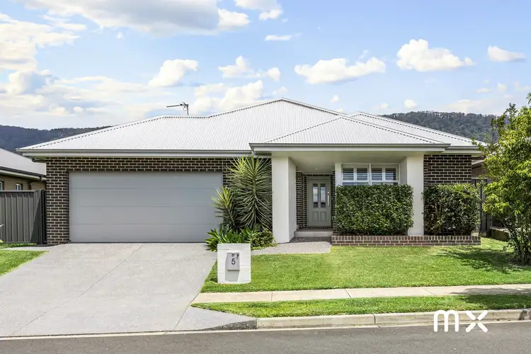 5 Silvereye Street