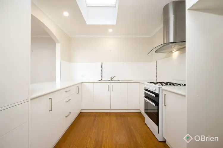 Fourth view of Homely unit listing, 2/5 Eleanore Court, West Wodonga VIC 3690