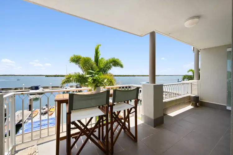 57/3 Marina Crescent, Hollywell QLD 4216