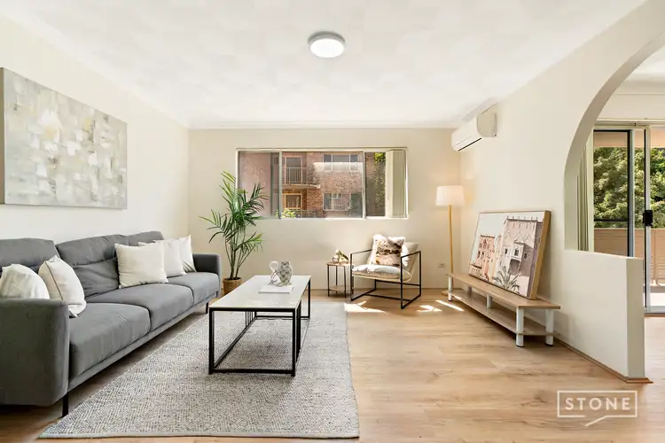 17/11A Betts Street