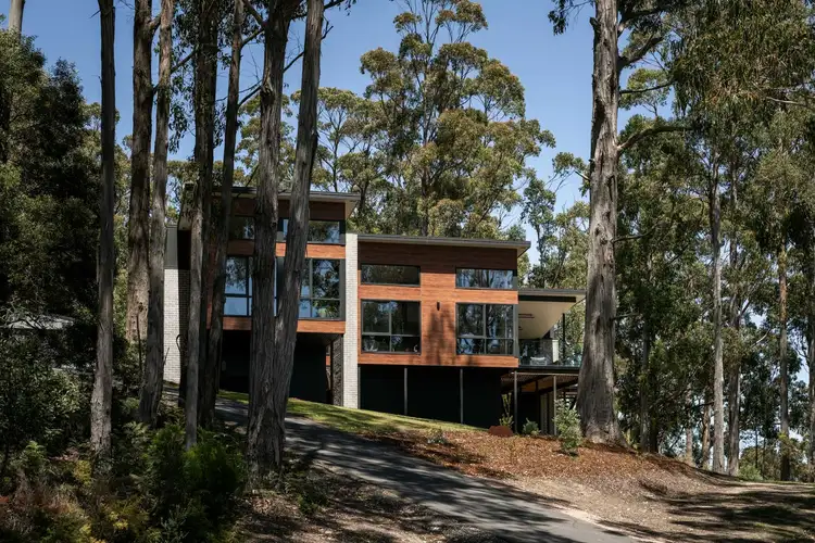 221 Kelcey Tier Road