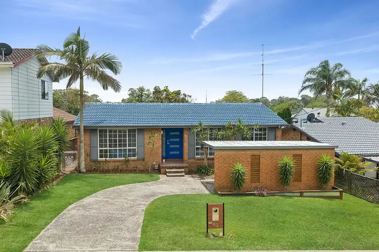 43 Audie Parade, Berkeley Vale NSW 2261