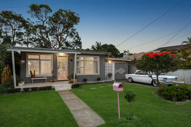 11 Collendina Road, Gwandalan NSW 2259