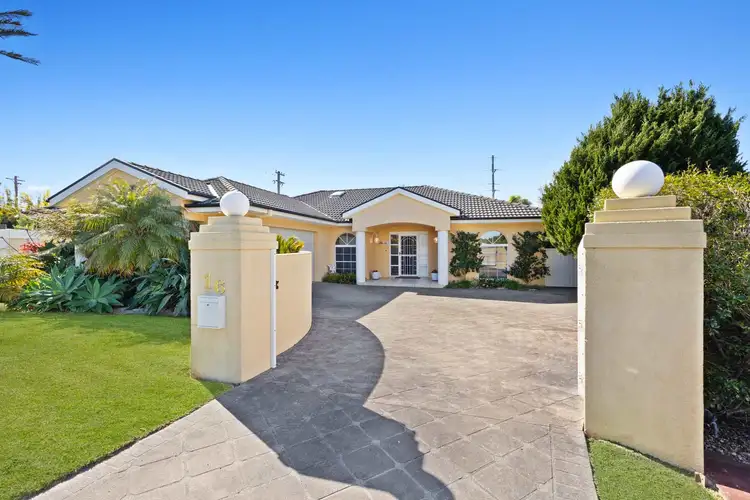 16 Ripley Close, Ulladulla NSW 2539