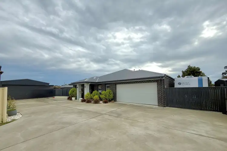 20 Chris Crescent, Traralgon VIC 3844