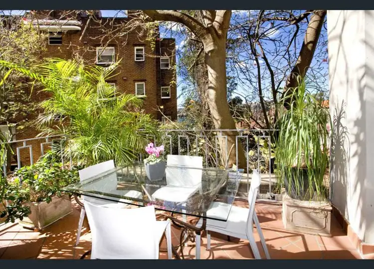 101/40 Macleay Street