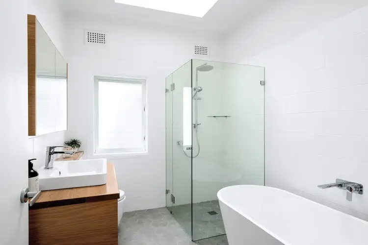 Sixth view of Homely semi-detached listing, 2/43 Greycliffe Street, Queenscliff NSW 2096