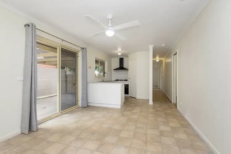 Fourth view of Homely house listing, 21 Ennor Place, Kangaroo Flat VIC 3555