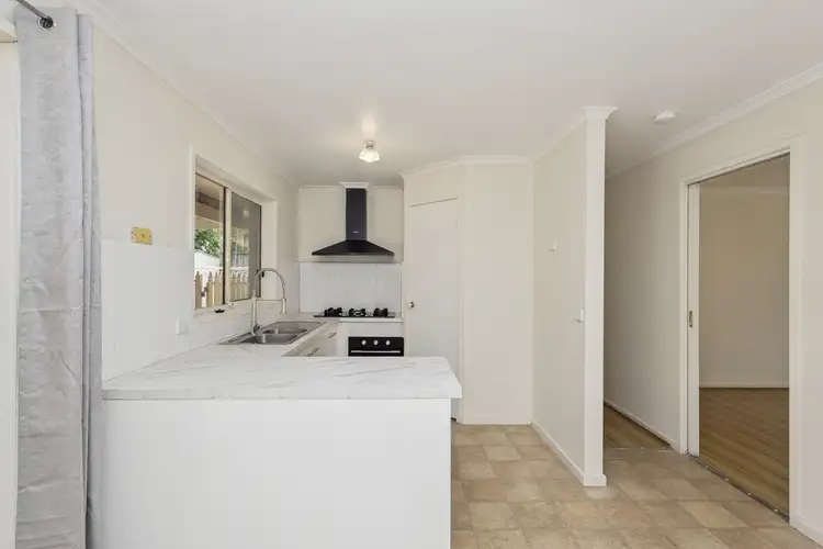 Fifth view of Homely house listing, 21 Ennor Place, Kangaroo Flat VIC 3555