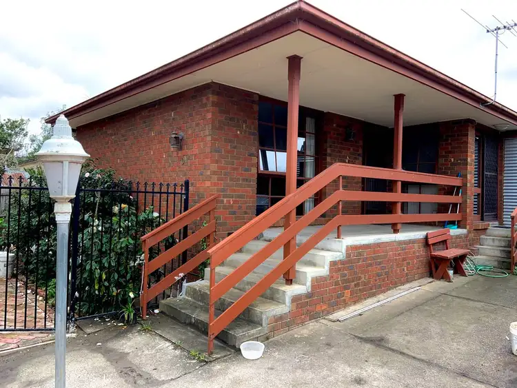 2/6 Kintore Crescent, Box Hill VIC 3128