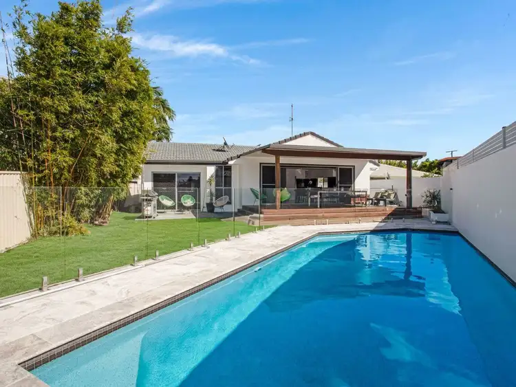 5 Verdichio Avenue, Mermaid Waters QLD 4218