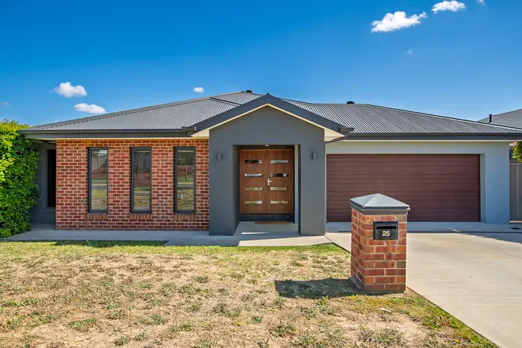 25 Hereford Court