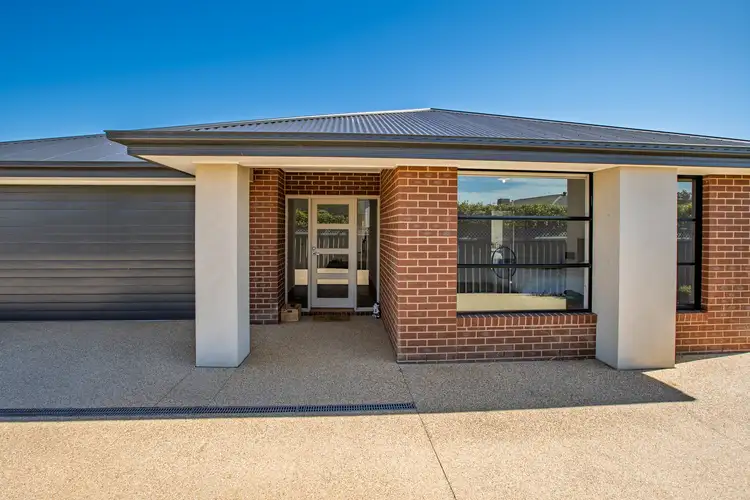 12 Knowles Court, Thurgoona NSW 2640