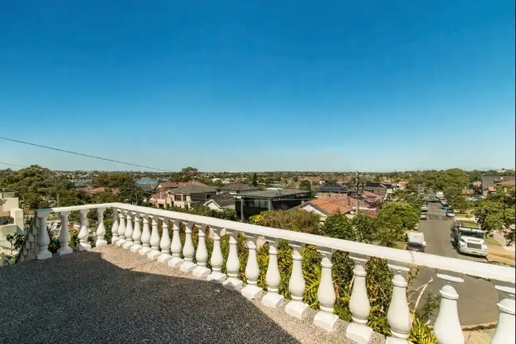 54 Clements Street, Russell Lea NSW 2046