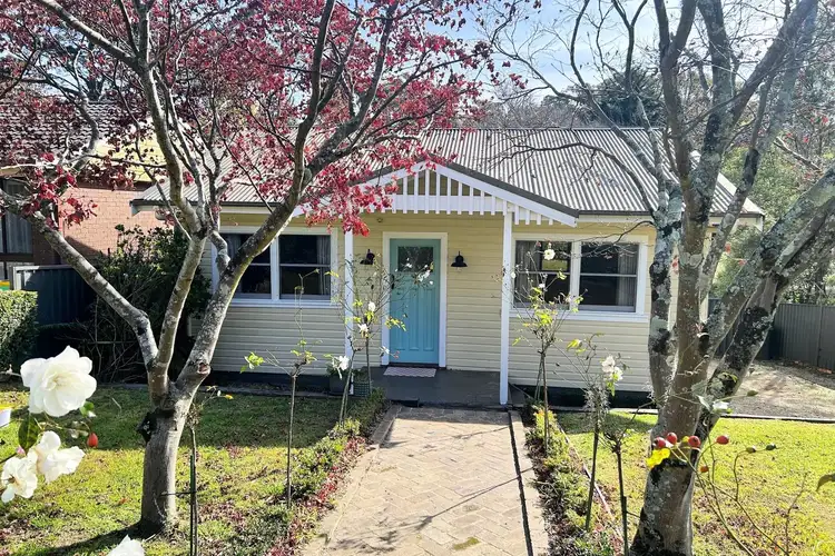 48 Mount View Avenue