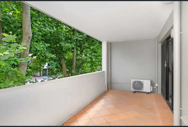 1/15 Oaks Avenue, Dee Why NSW 2099