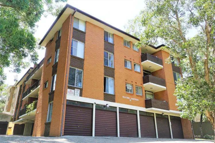 2/5 Cottonwood Crescent