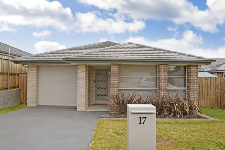 17 Gallina Drive, Spring Farm NSW 2570