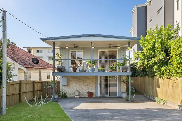 24a Dix Street