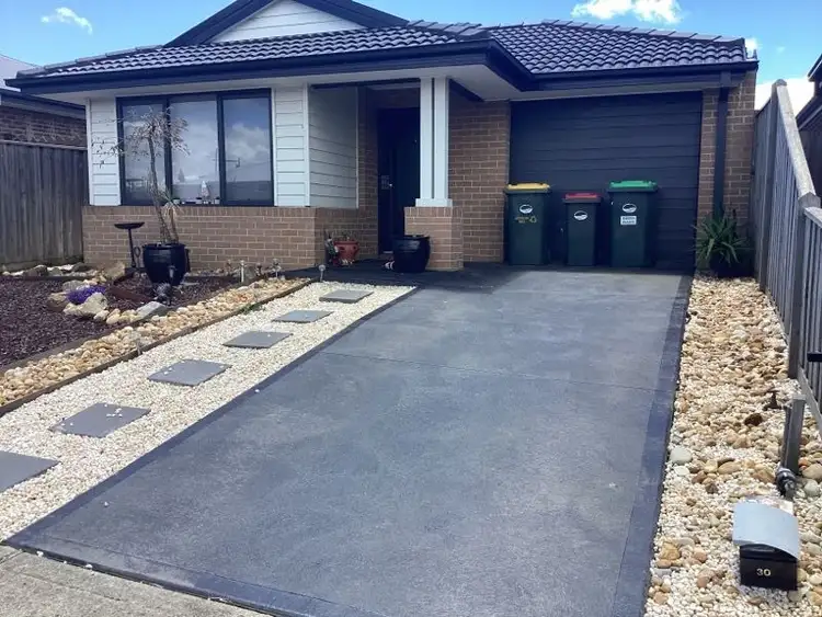 30 Chesterfield Avenue, Warragul VIC 3820