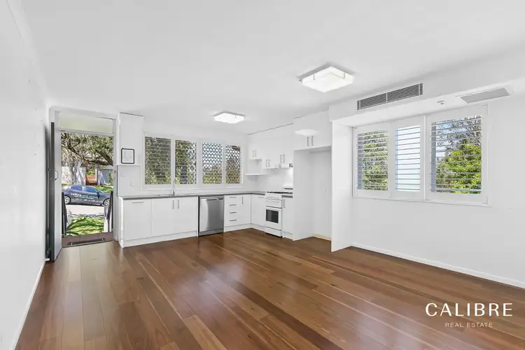 4/43 Saunders Street, Indooroopilly QLD 4068