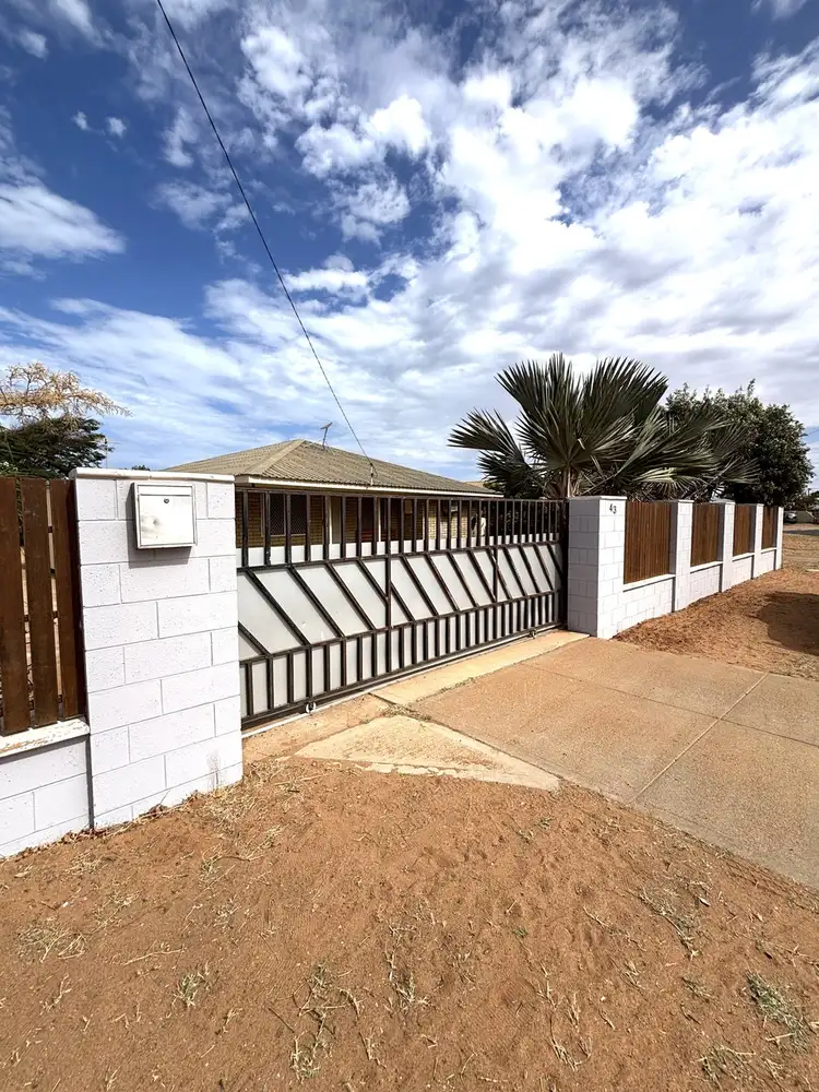 43 Foss Crescent, Brockman WA 6701