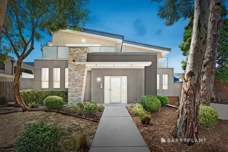 8/9 Stamford Crescent