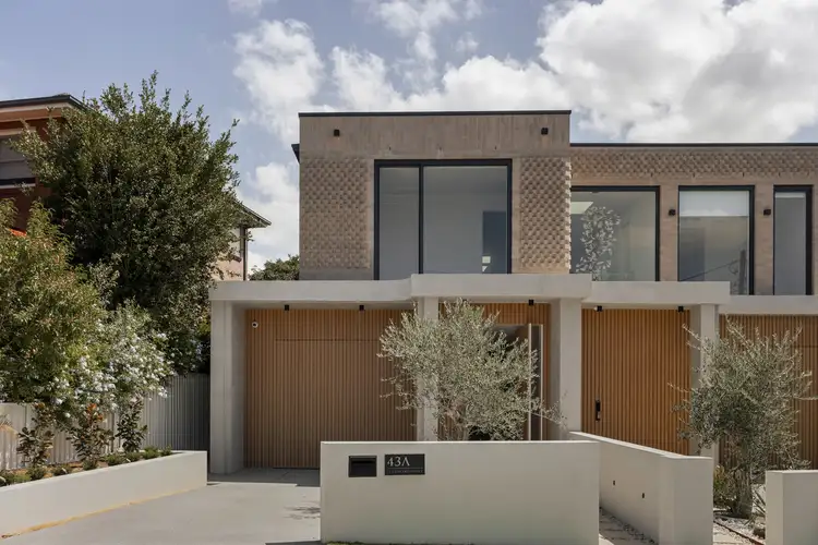 43a Currawang Street