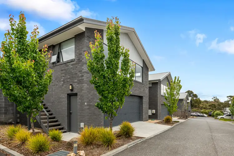 8/18 Carnegie Street, Claremont TAS 7011